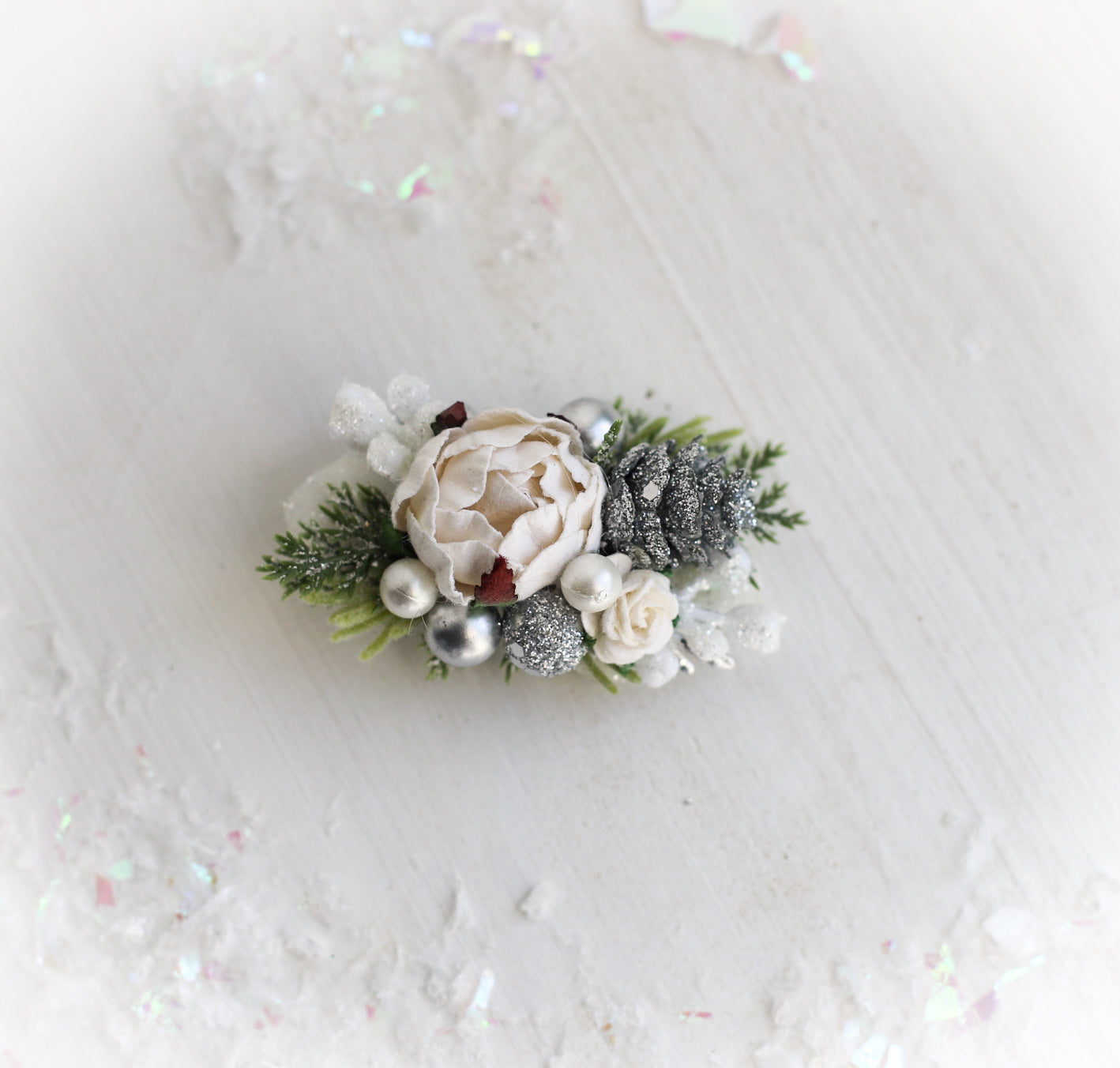 *Silver pinecone pigtail clip